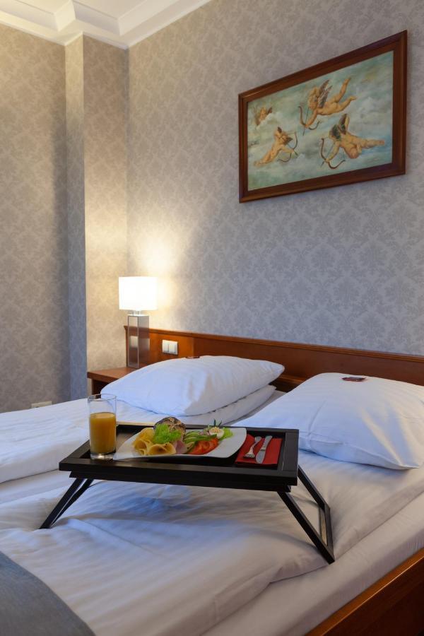 Eurohotel 스바르체데즈 외부 사진